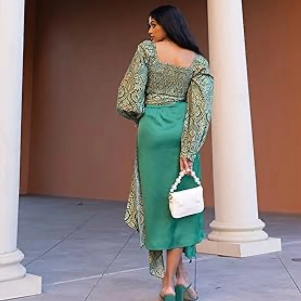 Fitted Green and Gold Wrap Blouse - Picture 3 of 9